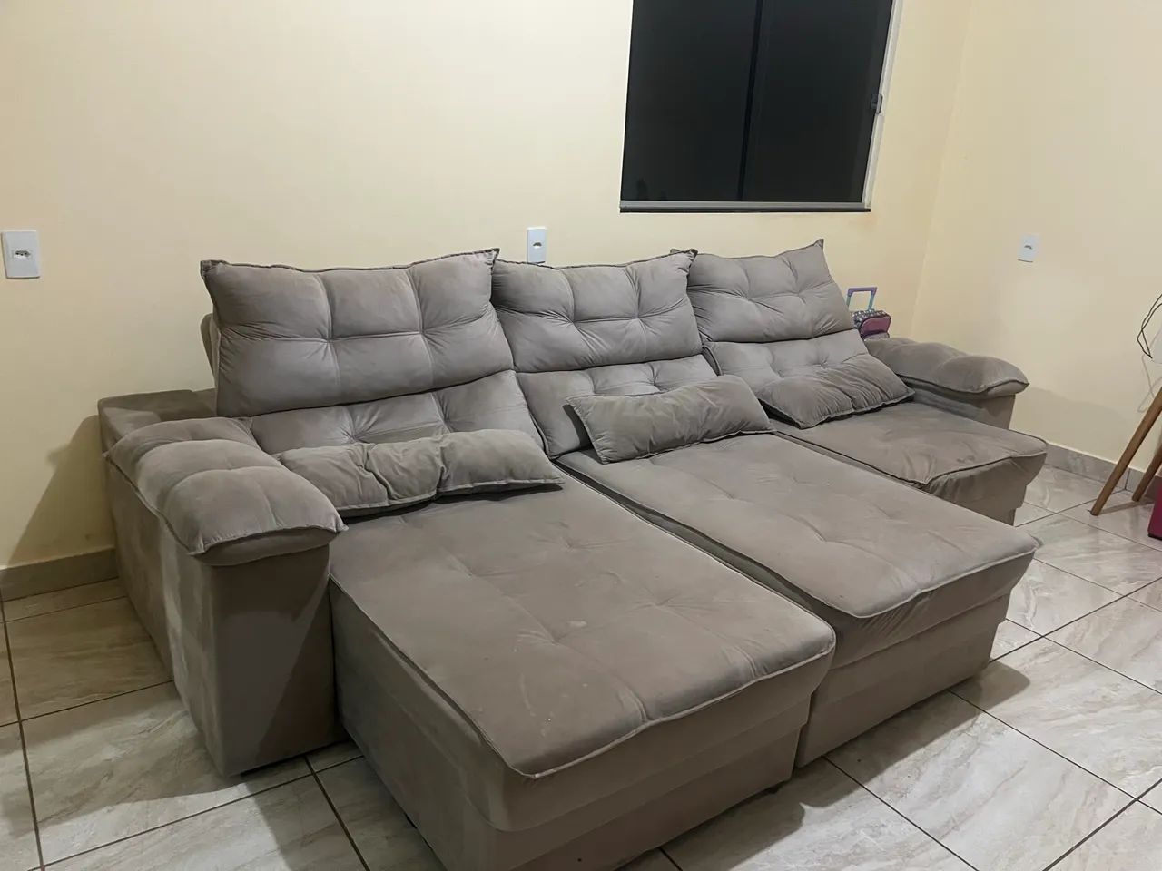 SOFÁ RETRÁTIL E RECLINÁVEL  - Foto 3