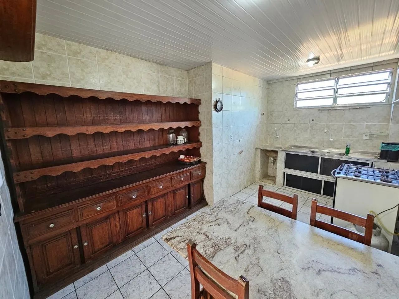 Apartamento Amplo Semimobiliado com 3 Quartos no Guanabara - Foto 2