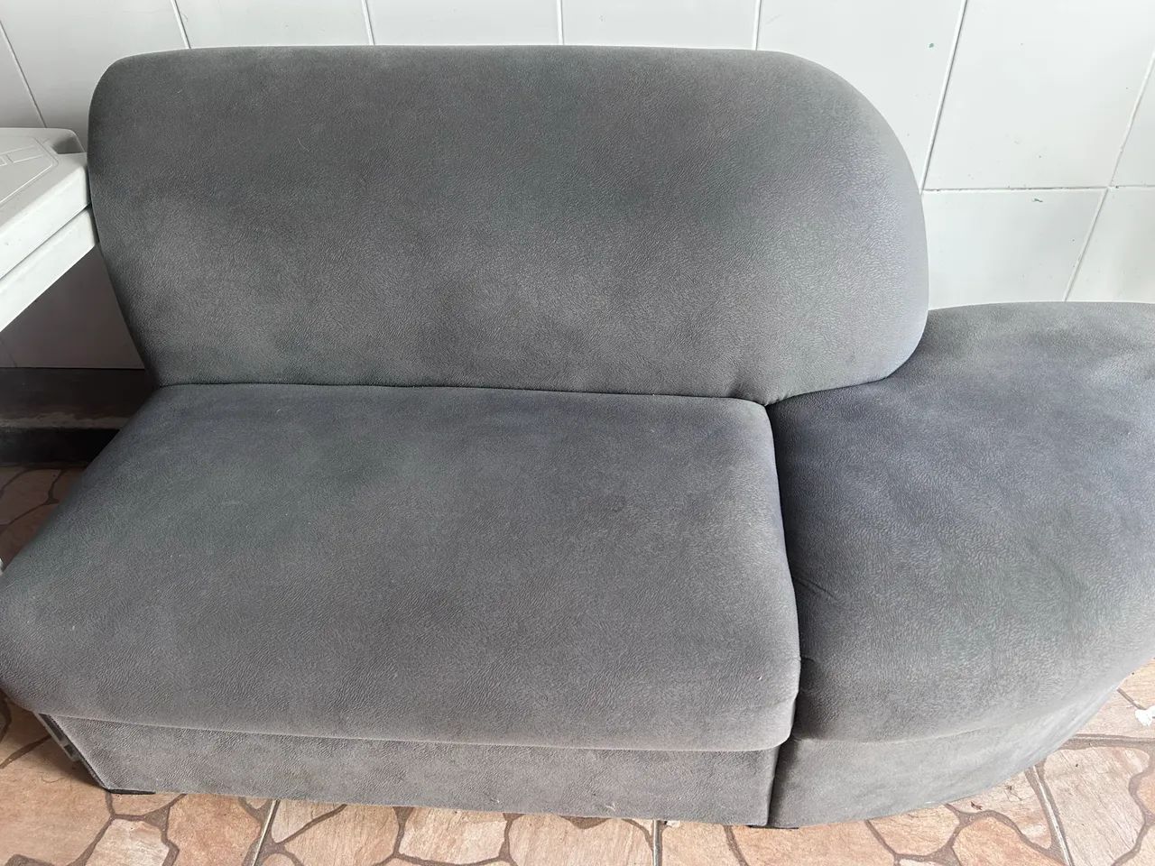 Sofá cinza de 3 lugares - Foto 2