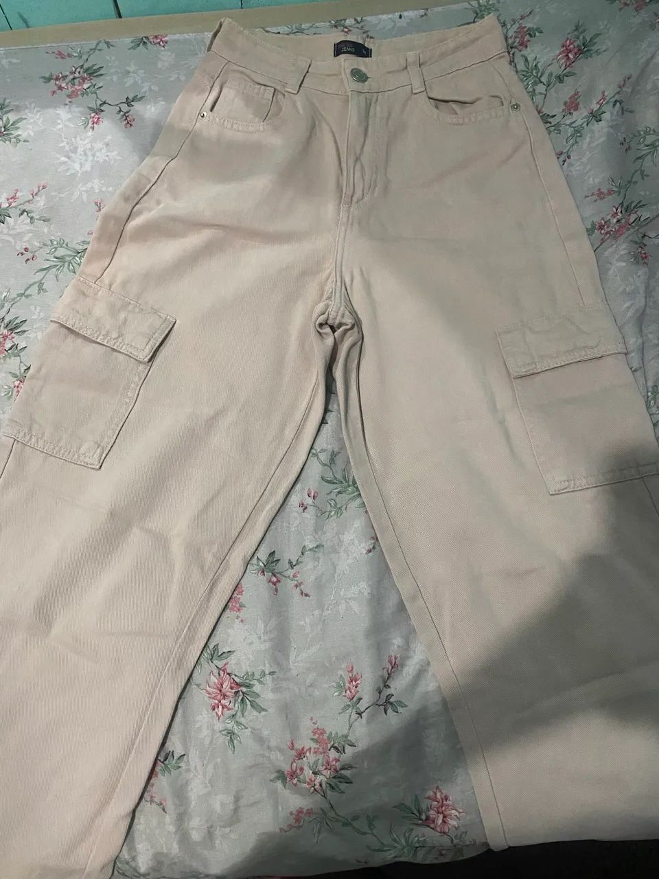calça cargo bege