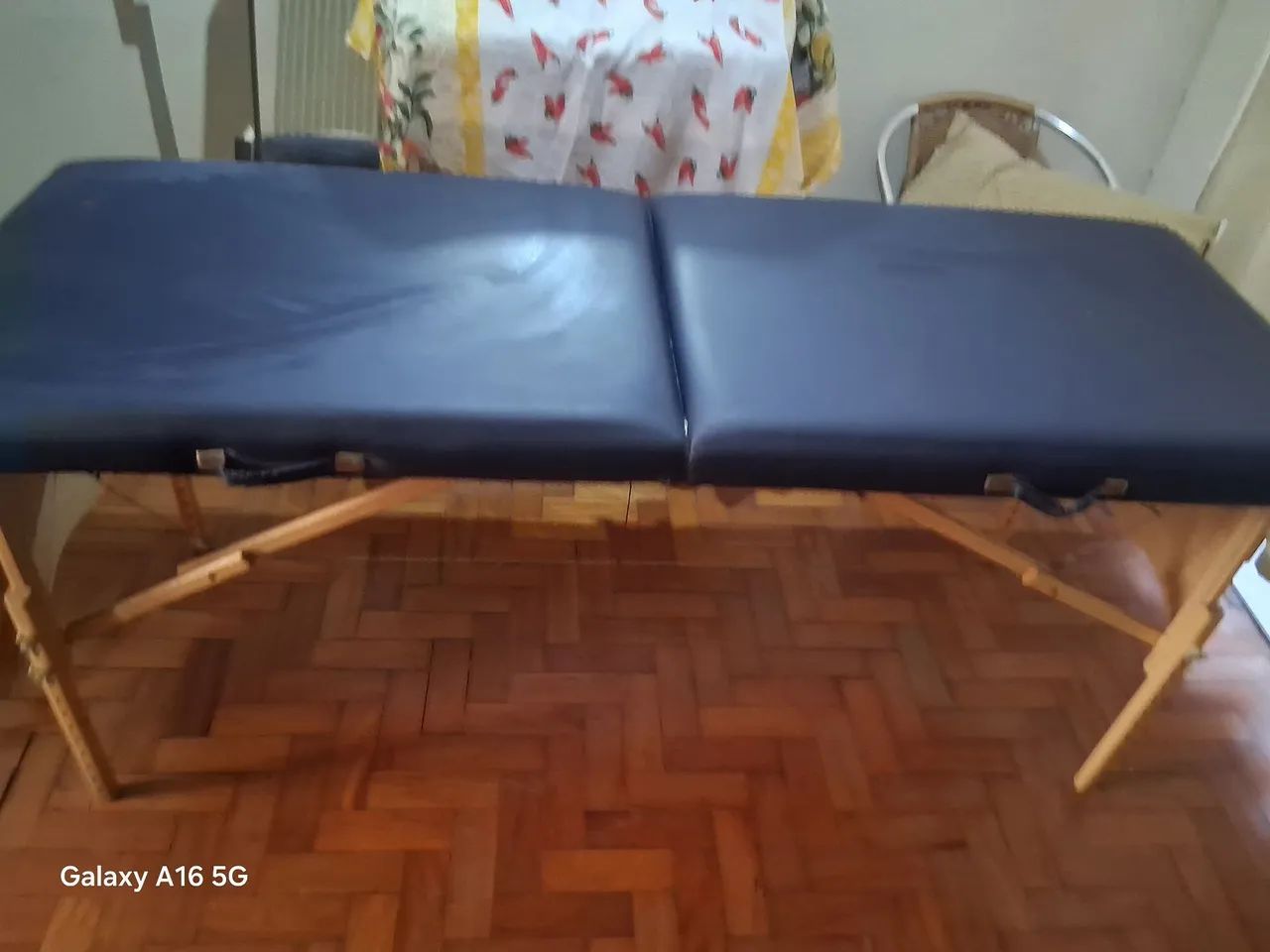 Vendo maca de massagem em bom estado - Foto 2