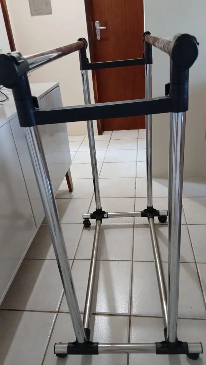 2 ARARAS DE ALUMÍNIO COM GAVETAS ? EXTENSÍVEIS - Foto 4