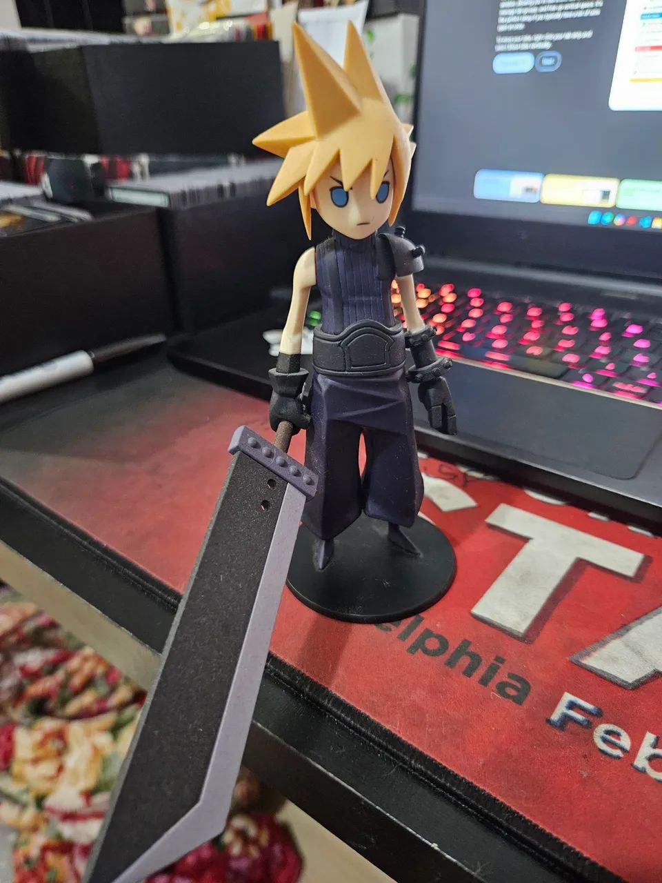 Cloud Strife Figure STATIC ARTS Mini Final Fantasy VII Original sem caixa - Foto 5