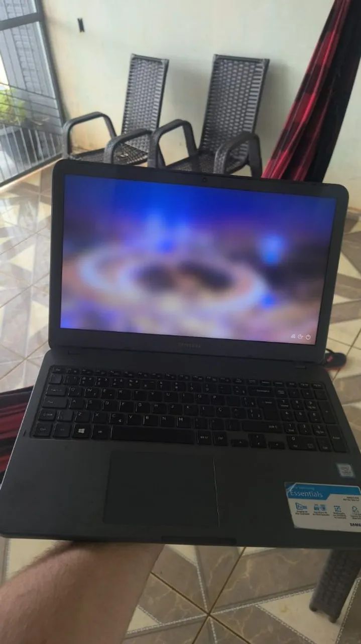 Notebook Samsung core I3