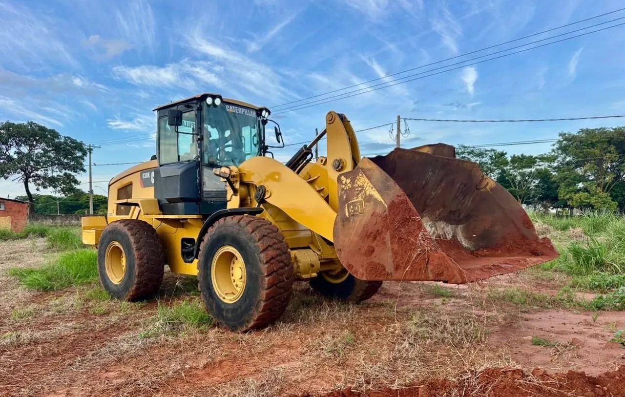 Pá Carregadeira Caterpillar 938K ano 2015, com 17.650 horas, em SP - Foto 3