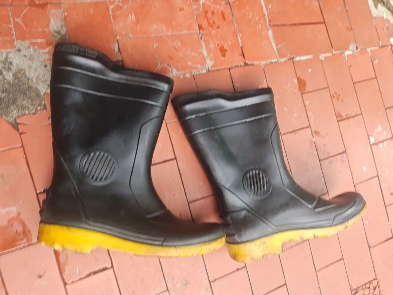 Bota de borracha cano longo - Foto 2