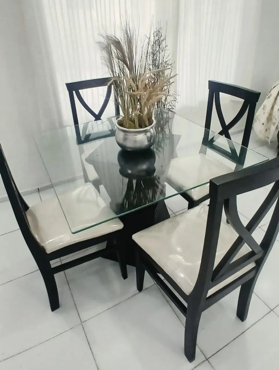 Mesa com 4 Cadeiras 