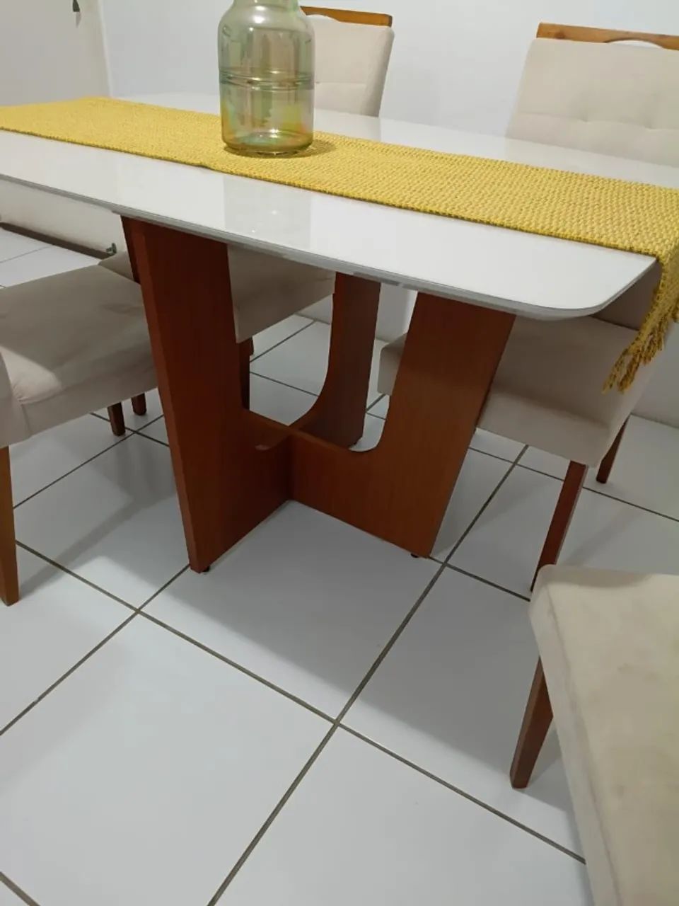 Conjunto mesa de jantar retangular com 4 cadeiras - Foto 2