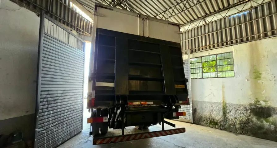 MB L1218 2002 BAÚ  - Foto 4
