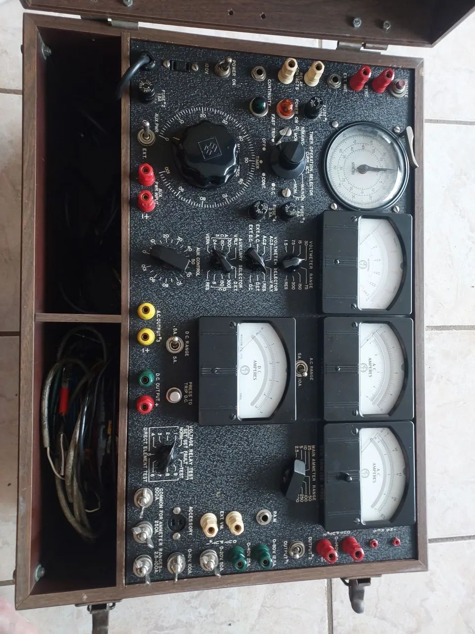 Multi AMP SR51-4 Test Relé Analógico-PH1 Megger - Foto 3