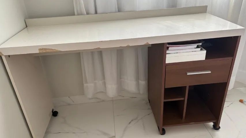 Mesa de escritório 