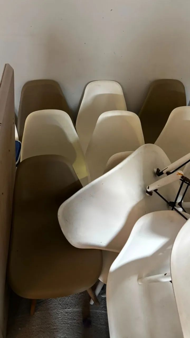 Cadeiras Estilo Eames ? R$ 70 cada - Foto 2