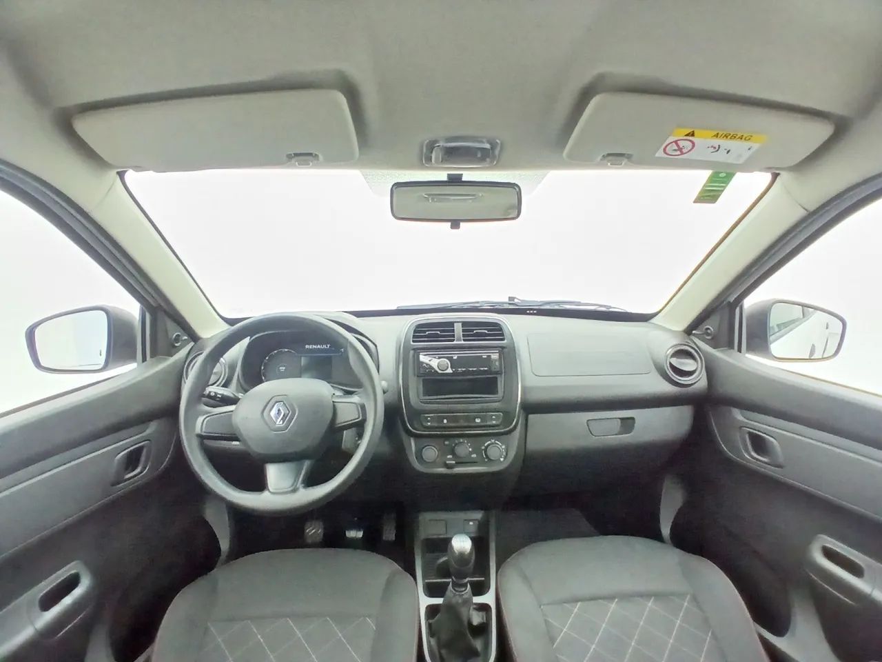Renault Kwid 1.0 Zen, foto 15 de 18