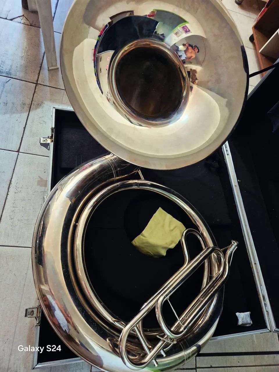 Vendo sousafone de gatilho com case - Foto 4