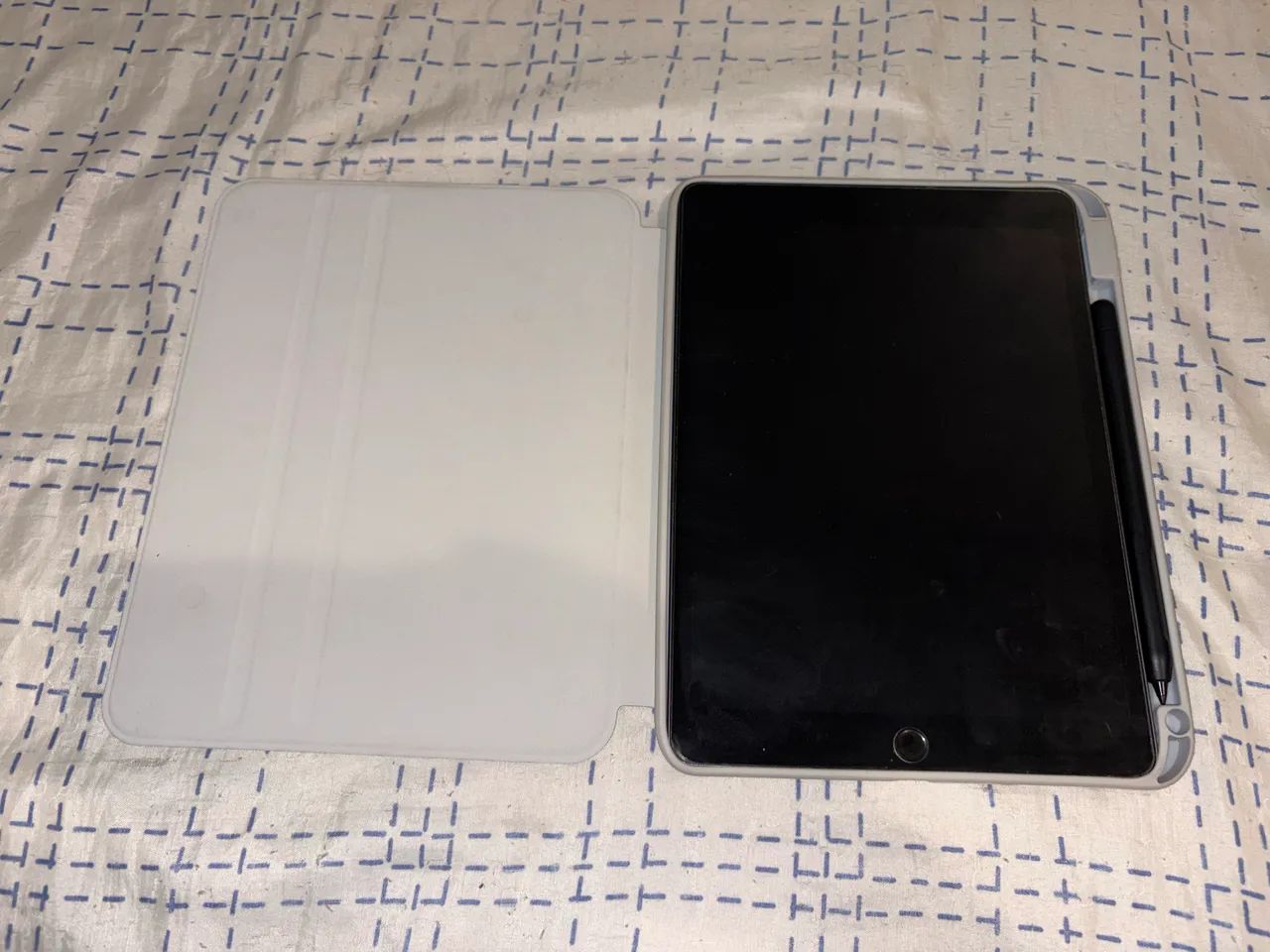iPad 9° Geração 64gb + capa + caneta - Foto 3
