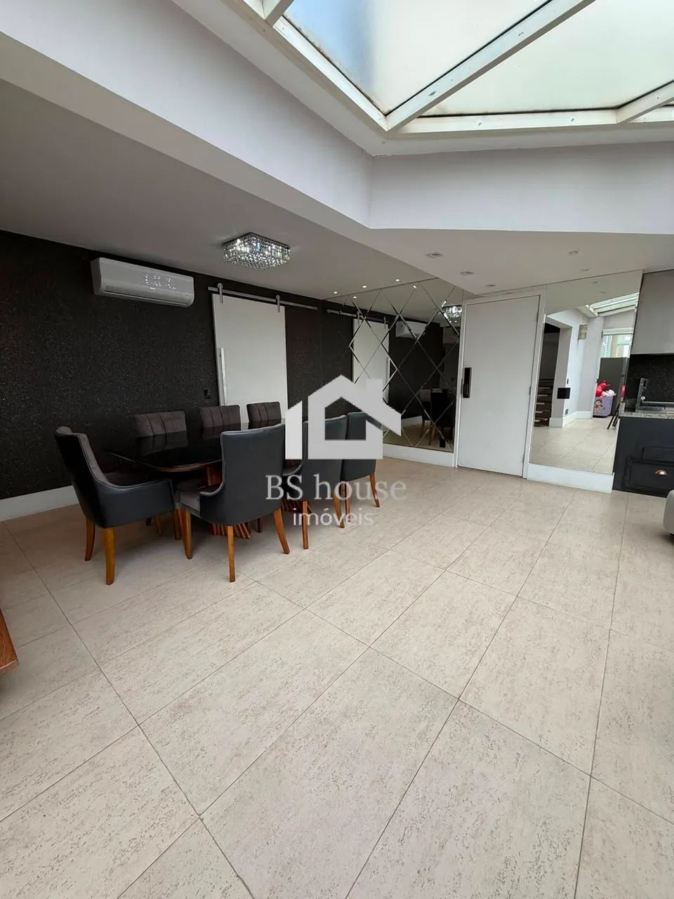 Cobertura duplex mobiliada para alugar com 227 m² e 3 suítes no Centro - Foto 4