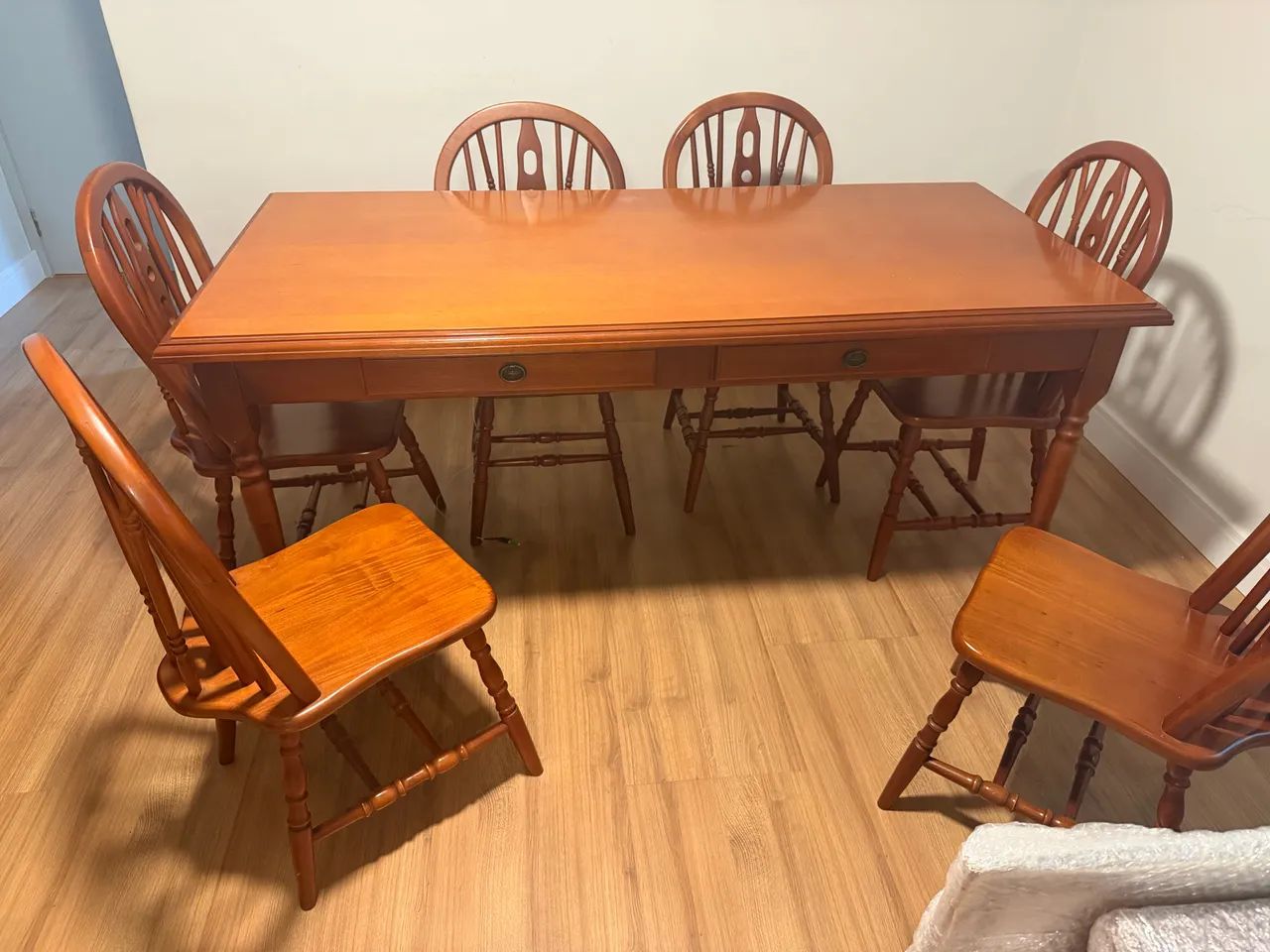 Mesa de madeira maciça - vintage - 6 lugares - mogno  - Foto 4