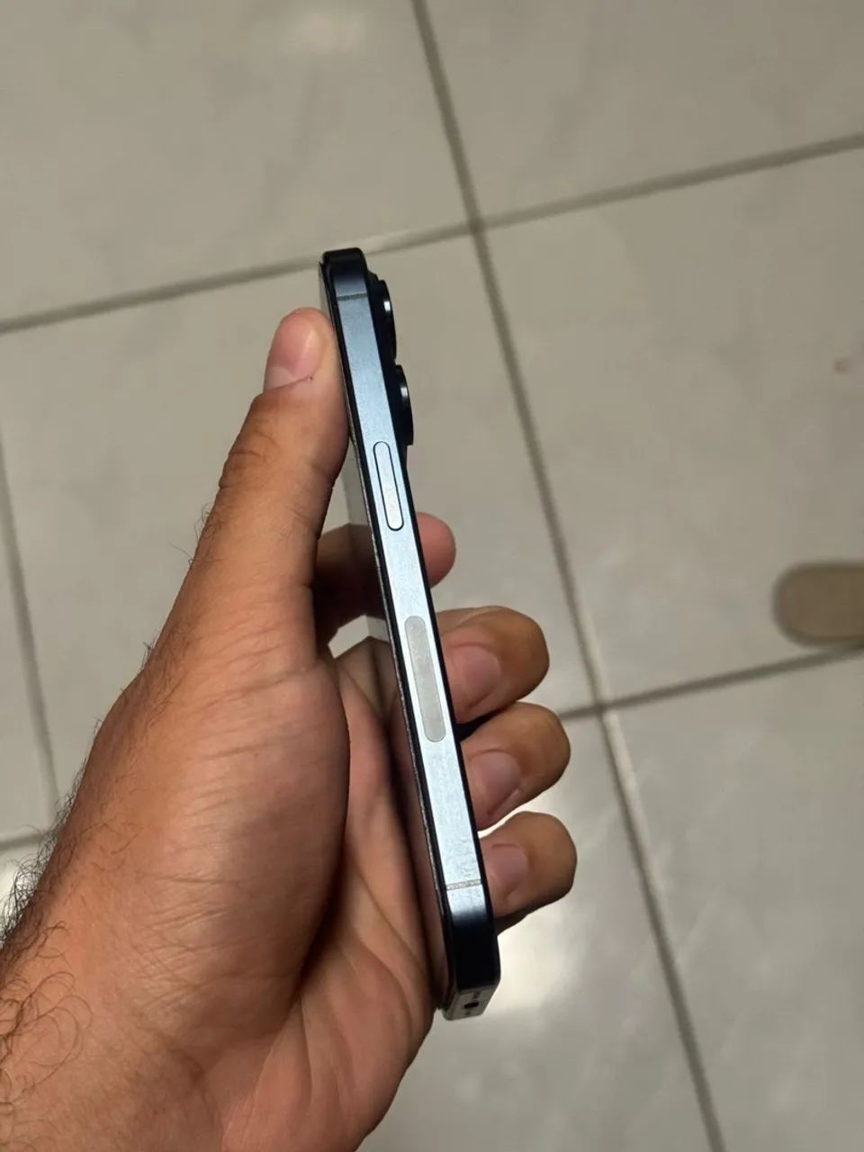 iPhone 15 pro 1T - Foto 4
