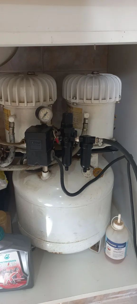 Compressor Odontológico  2900,00 - Foto 3