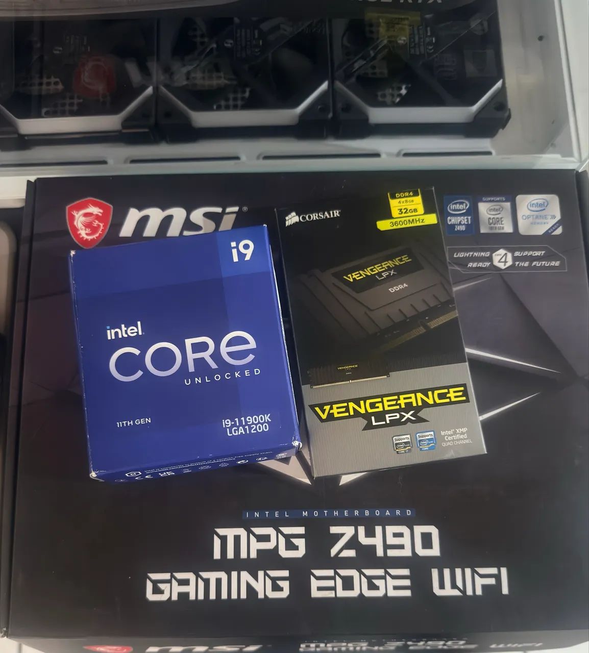 Kit Processador Intel i9-11900K + Placa mãe MSI + DDR4 32GB