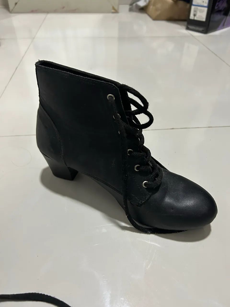 Bota cano baixo TAM 38