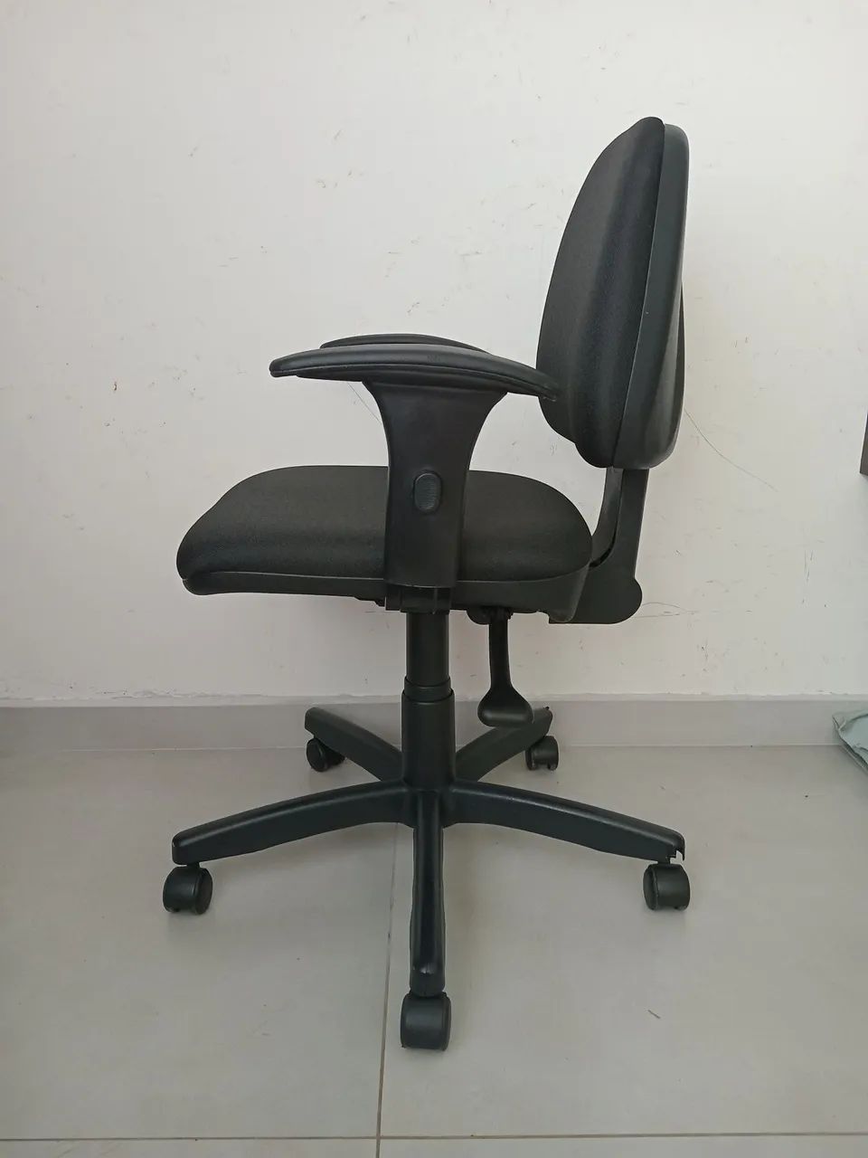 Lote de 13 cadeiras flexform NR17  - Foto 3