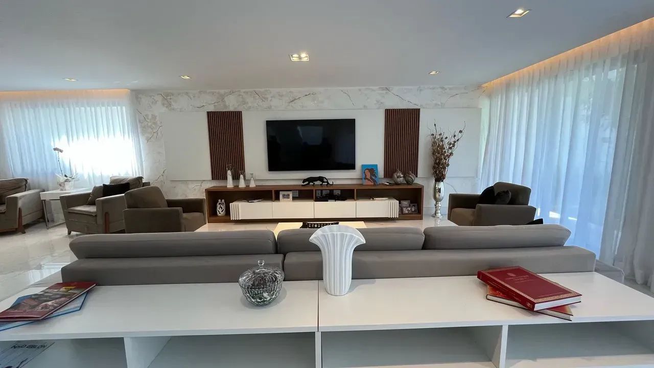 CASA DUPLEX COM 374m² DE ÁREA CONSTRUÍDA, 6 SUÍTES - Foto 2