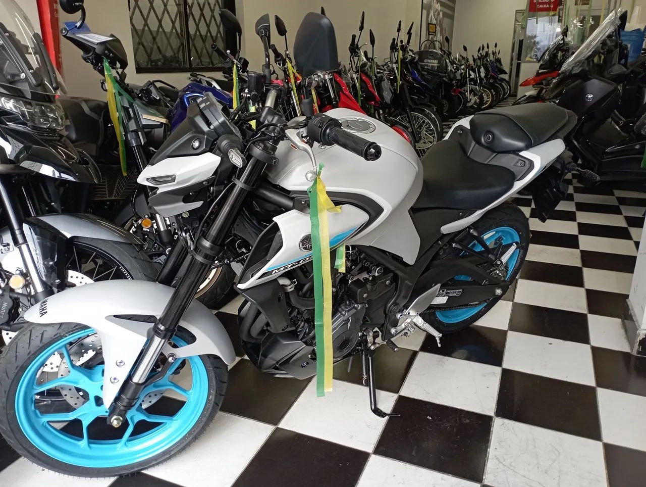 YAMAHA MT-03  - Foto 5