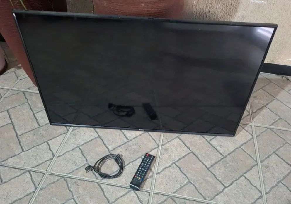 TV SANSUNG TELA QUEBRADA  - Foto 3