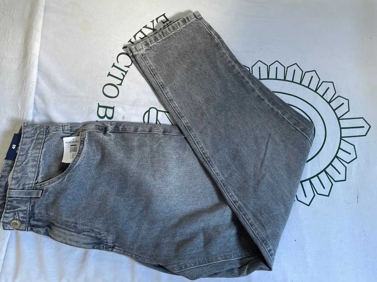 Calça baggy cinza 