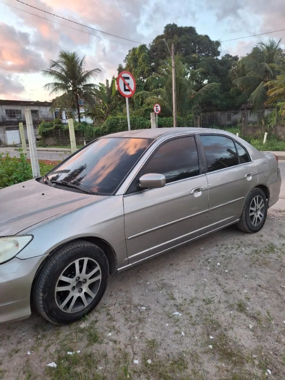 Honda Civic Civic Sedan LX 1.7 16V 115cv Mec. 4p 2004