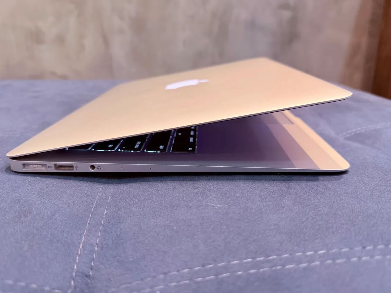 MacBook Air 2017 i7 8gb RAM - bem conservado - Foto 5