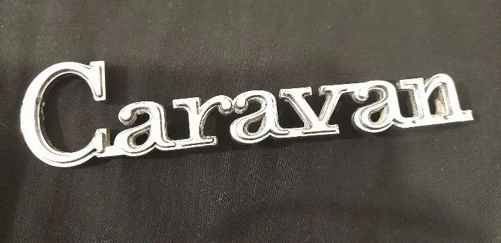 "CARAVAN" Emblema original intacto 