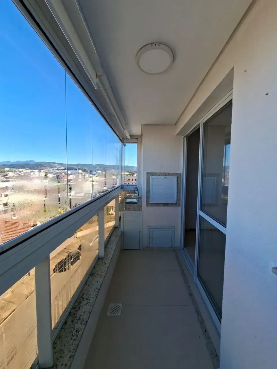 Imóvel para venda possui 66 metros quadrados com 2 quartos em Centro - Palhoça - SC - Foto 2