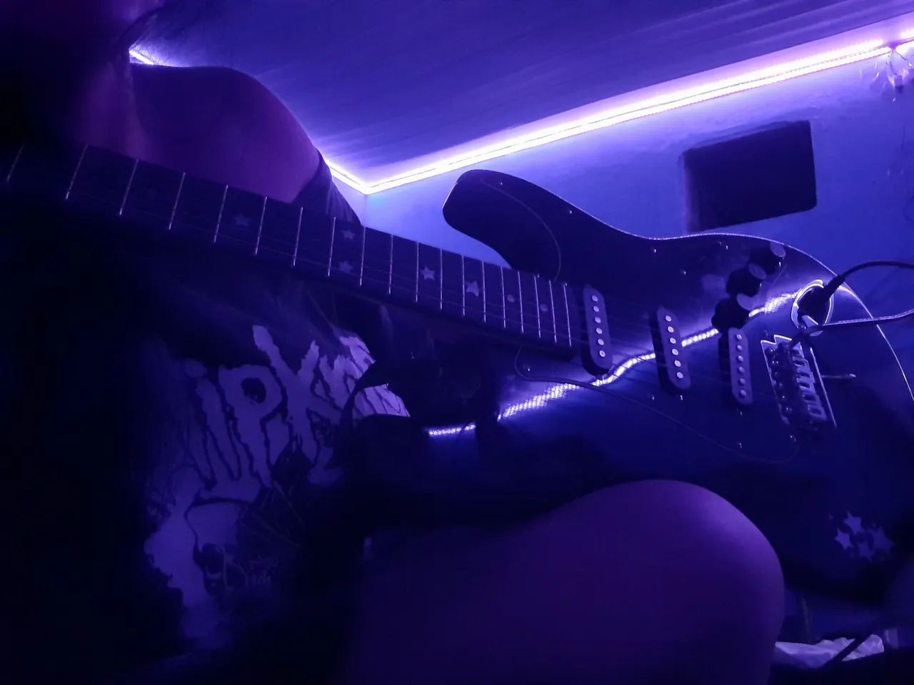 Guitarra stratocaster preta  - Foto 4