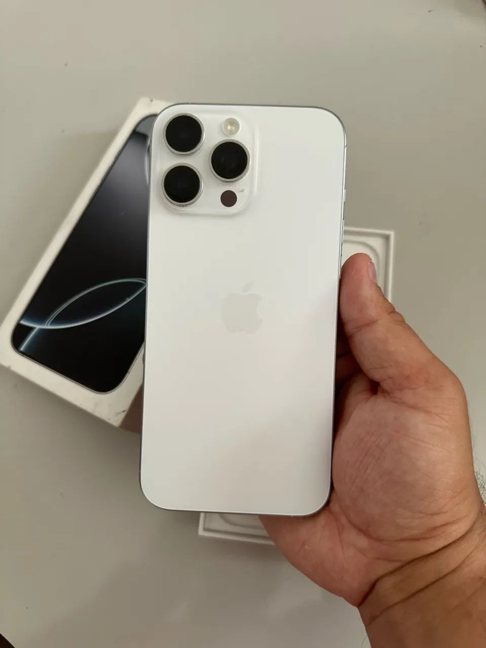 iPhone 16 Pro Max - 256 gb - Foto 2