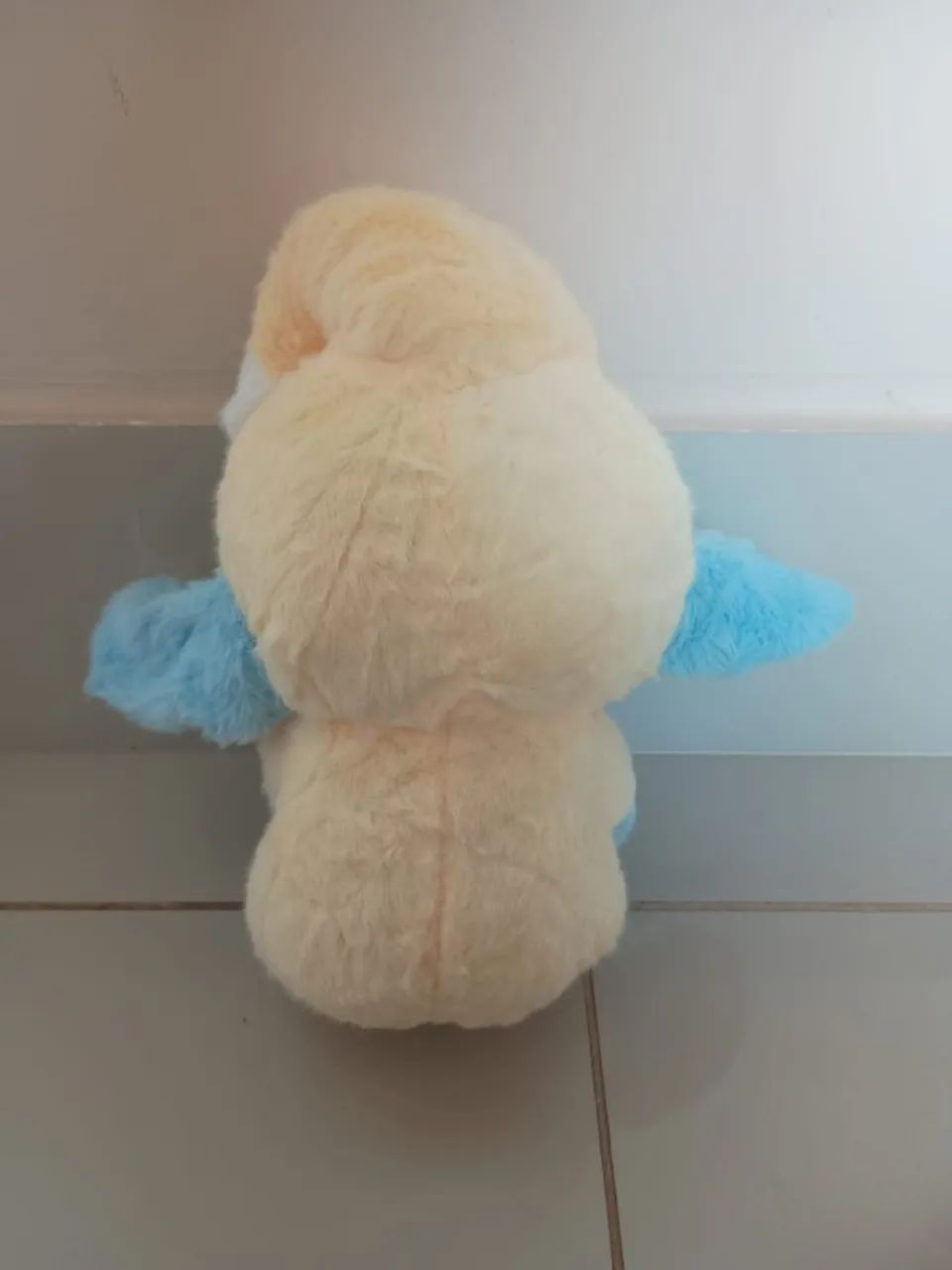 Boneco de pelúcia stitch com macacão amarelo e hamburguer 26cm lilo e stitch - Foto 2