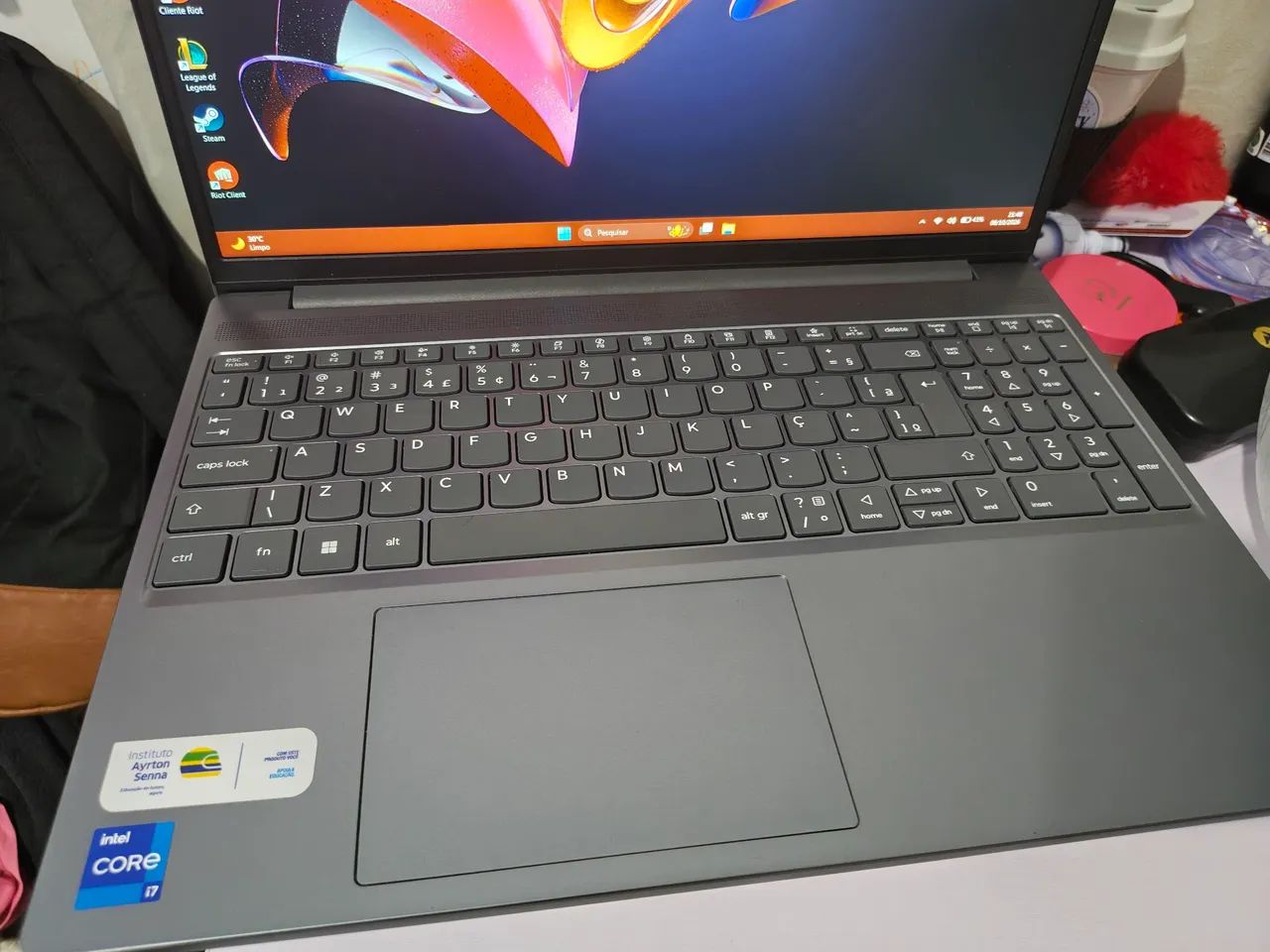 Notebook Lenovo i7 8g RAM 512 SSD  - Foto 3