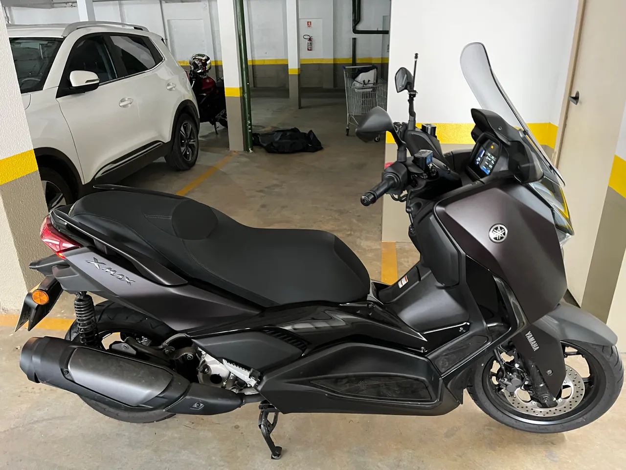 XMAX 300 CONNECTED ABS - Foto 5