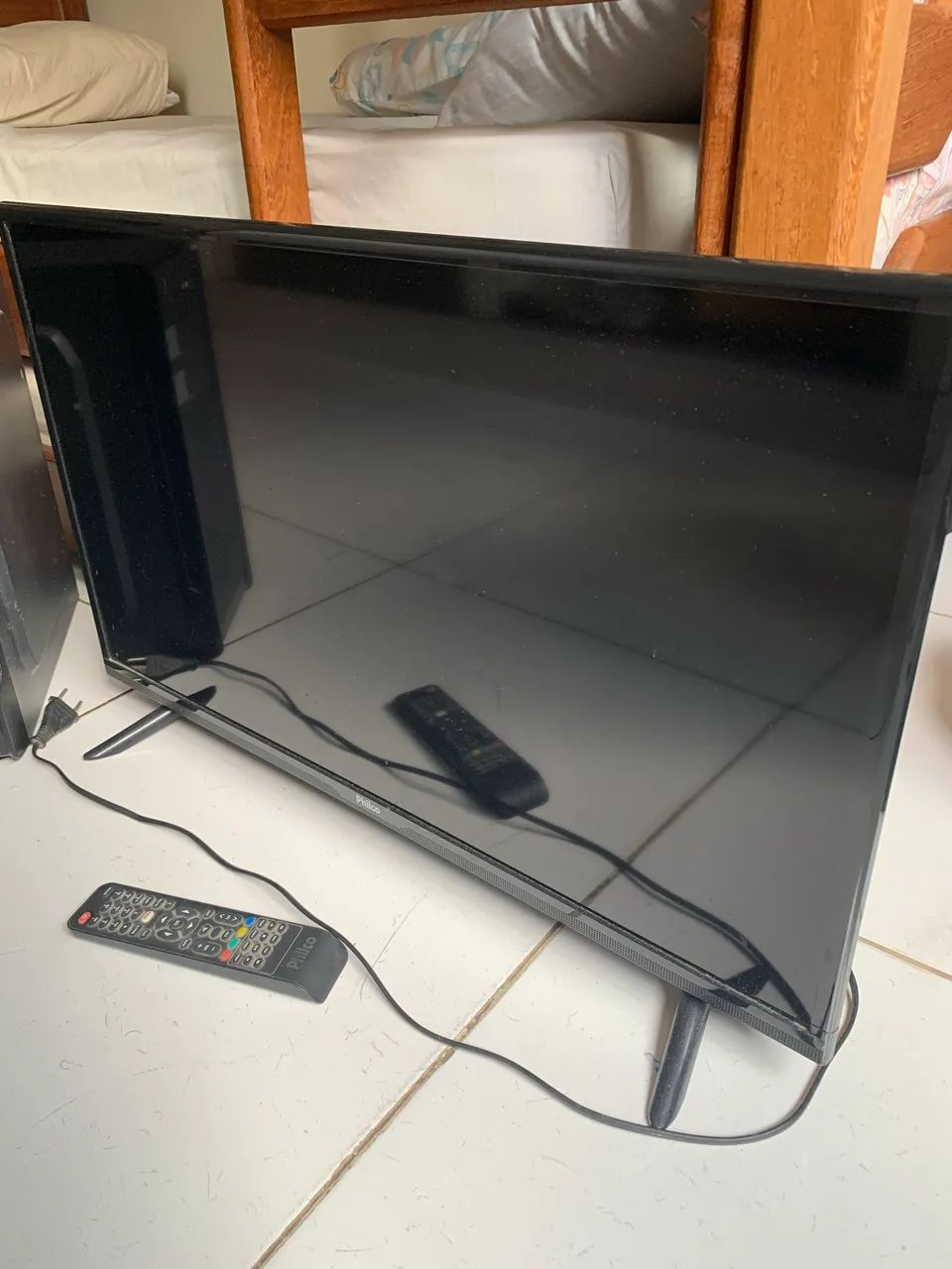 TV PHILCO 32 Polegadas LED HD - Foto 2