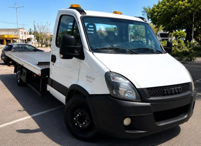 Iveco Daily 35s14 plataforma 2014