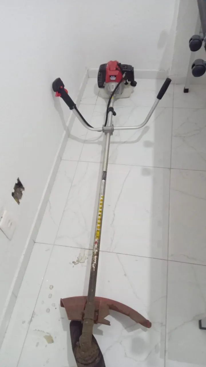 Roçadeira e Serra Eletrica - Foto 3