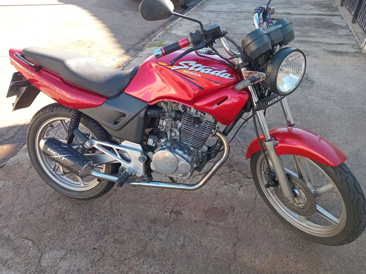 Cbx 200 strada
