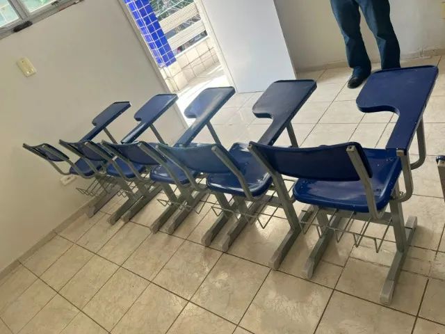 Cadeiras com Prancheta - Foto 2
