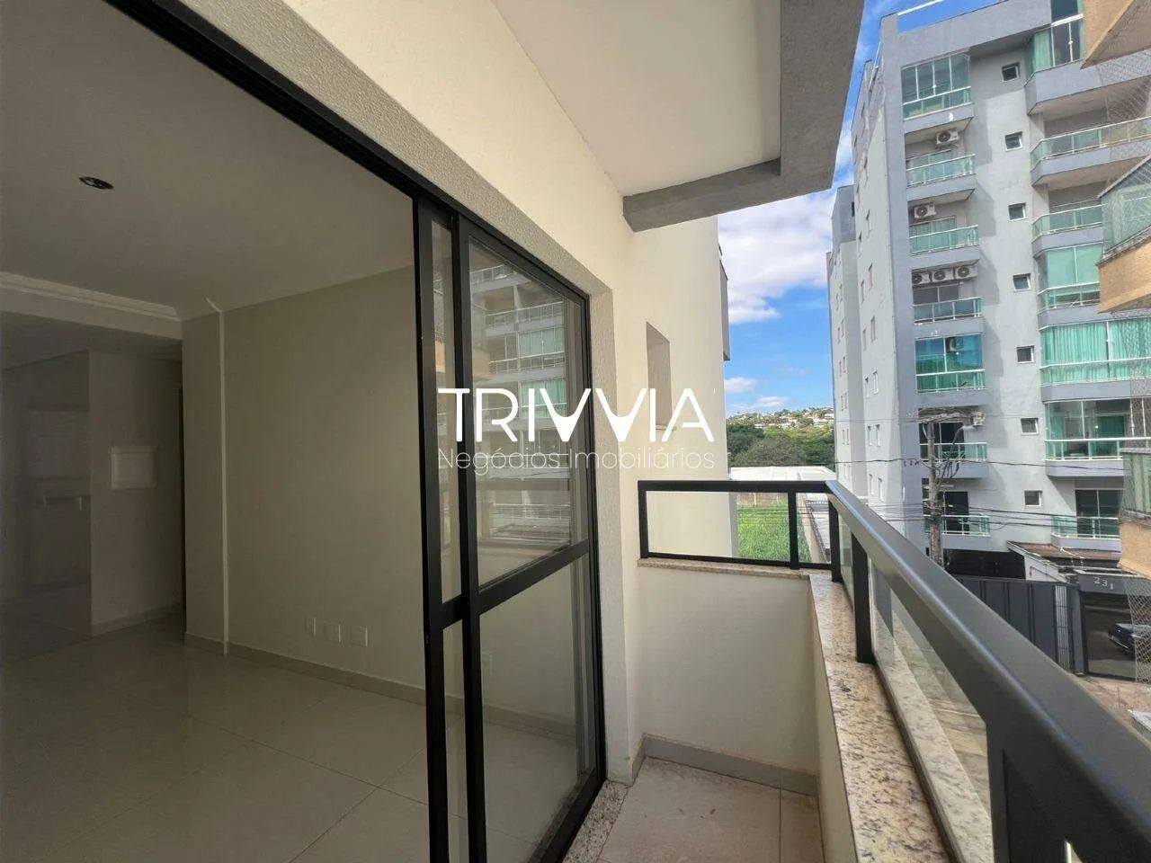 Apartamento no Copacabana  planejados, suíte e prédio com elevador - Foto 4