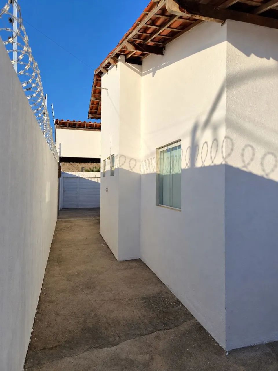 Casa semimobiliada Nilo Coelho 