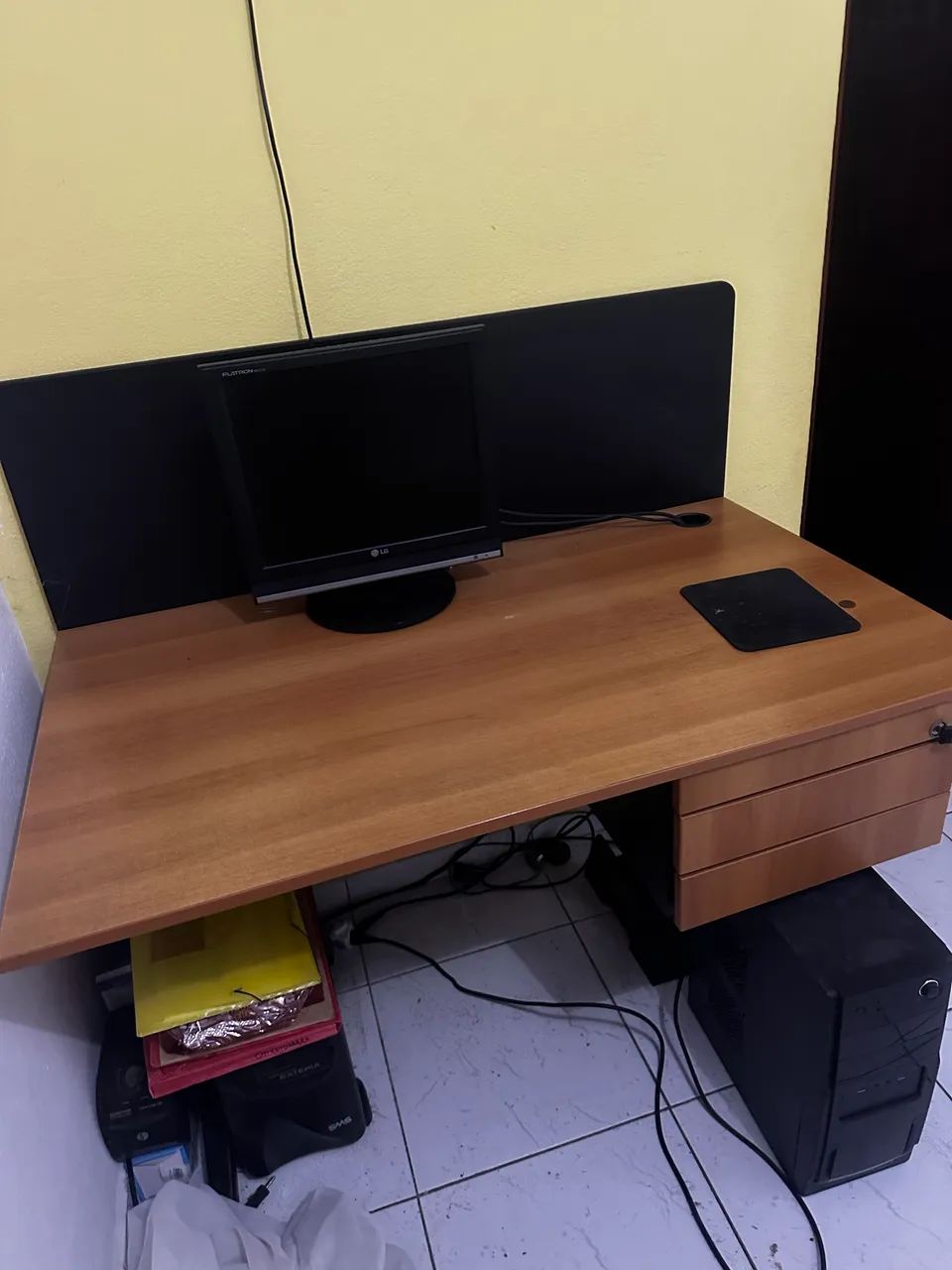 Mesa de computador - Foto 2