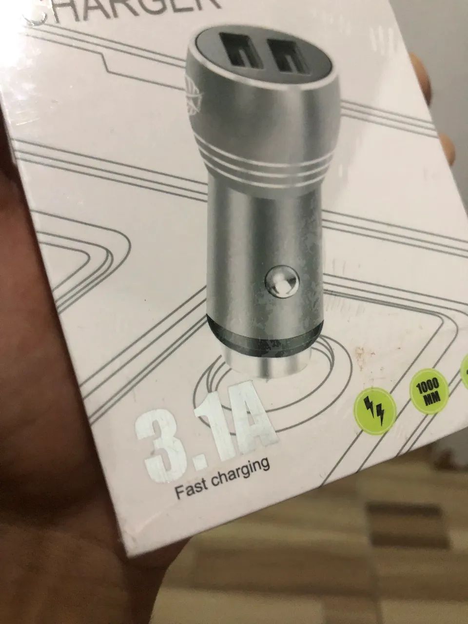 Adaptador pra carregar celular no carro  - Foto 2