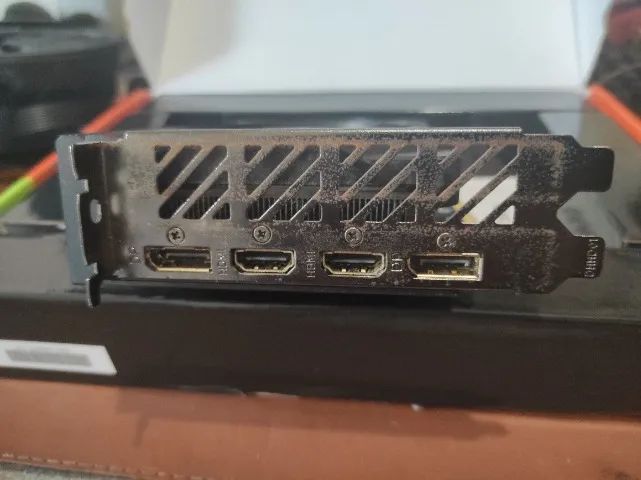 GIGABYTE RTX 4060 WINDFORCE OC 8GB (COM DETALHES) - Foto 3