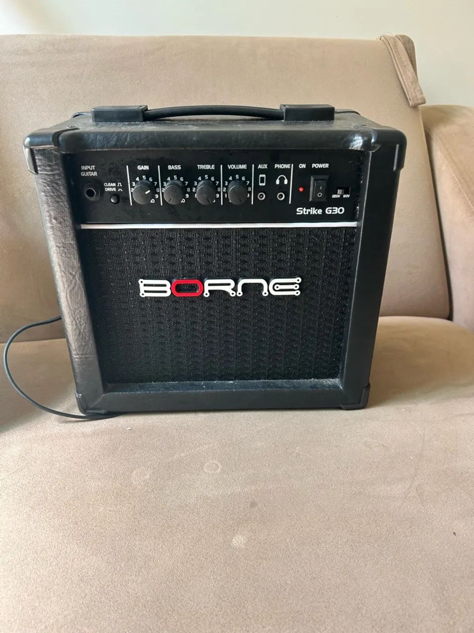 Amplificador BORNE